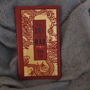 The Art of War by Sun Tzu - Red and Gold Edition